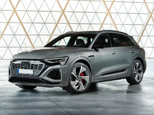 Audi Q8 S-Line Plus (2025)